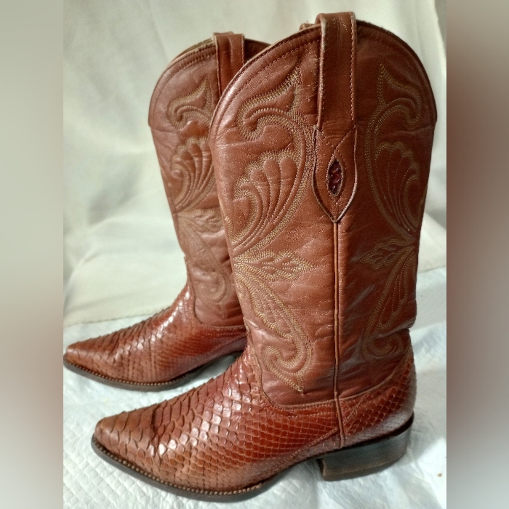 Villano Boots,Cowboy Python Genuine Size 6.5ee - image 2